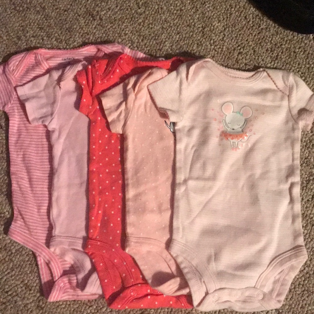 Carter’s baby girl onesies set of 5, size 3 months